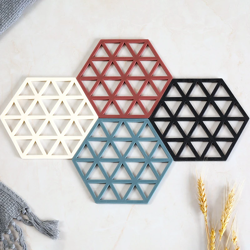 

Rhombus Heat Resistant Mat Hollow Out Anti-Scalding Cup Mat Environmental Protection Non-Slip Thicken Creative Kitchen Supplies