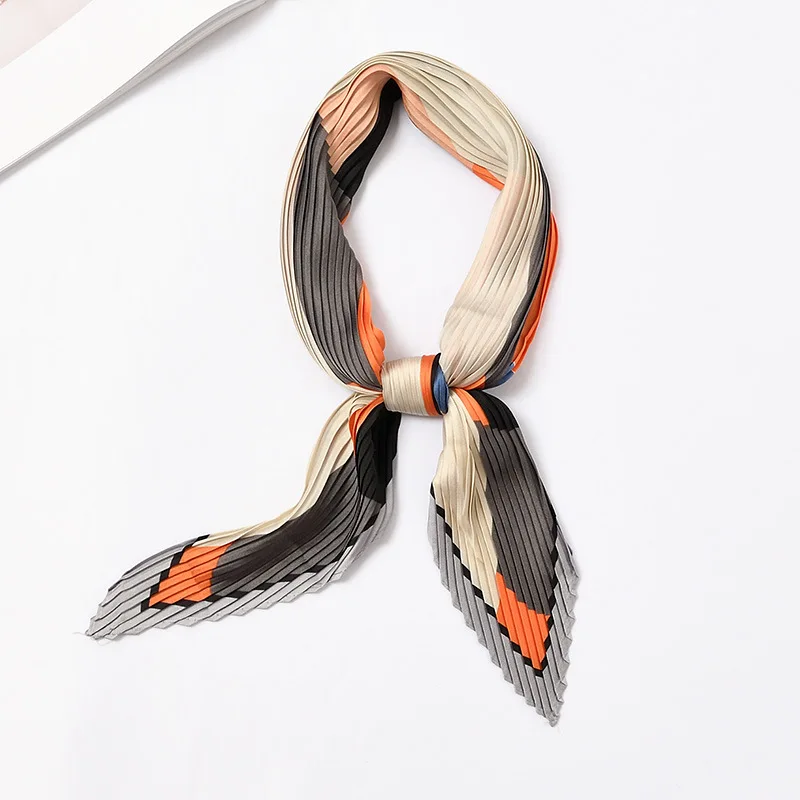2020 женские шелковые маленькие шарфы Ретро атласный квадратный сексуальный шарф