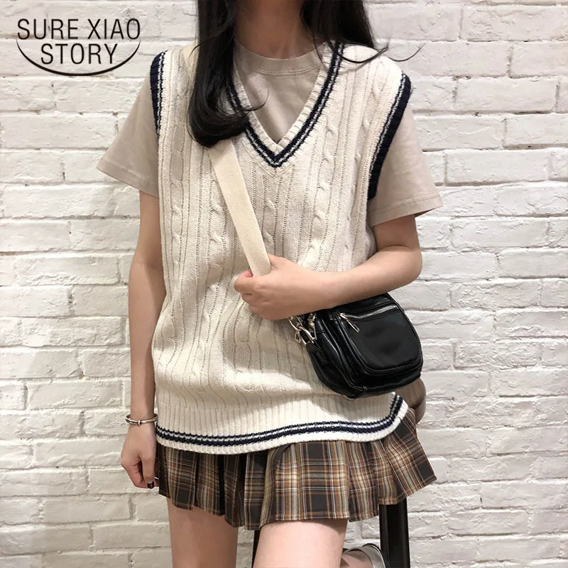 

Korean Style V-neck Sweater 2022 Autumn and Winter Vest Sweater Solid Sleeveless Pullover Women Fashion Clothing All-match 10971