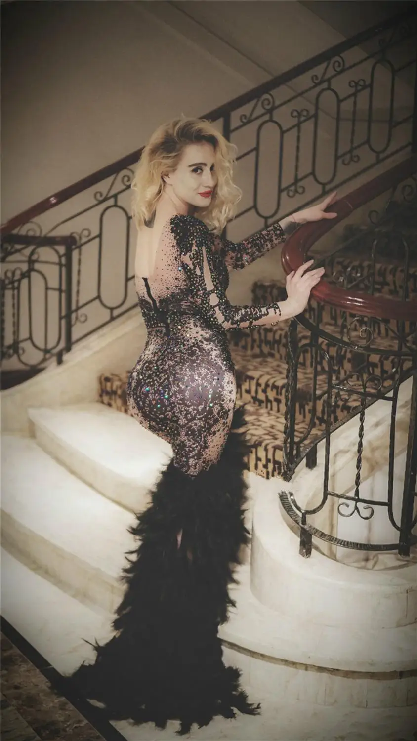 Блестящее платье труба с перьями женское сексуальное черное длинное для ночного