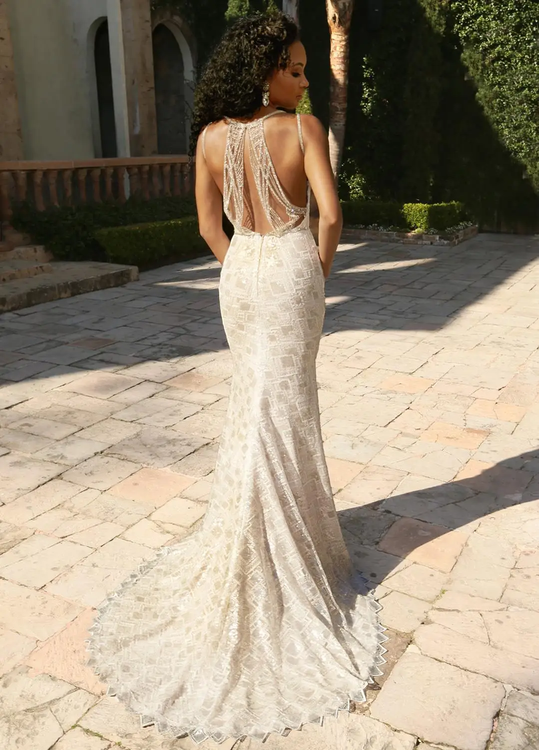 Женское свадебное платье с юбкой годе кружевное на тонких бретельках