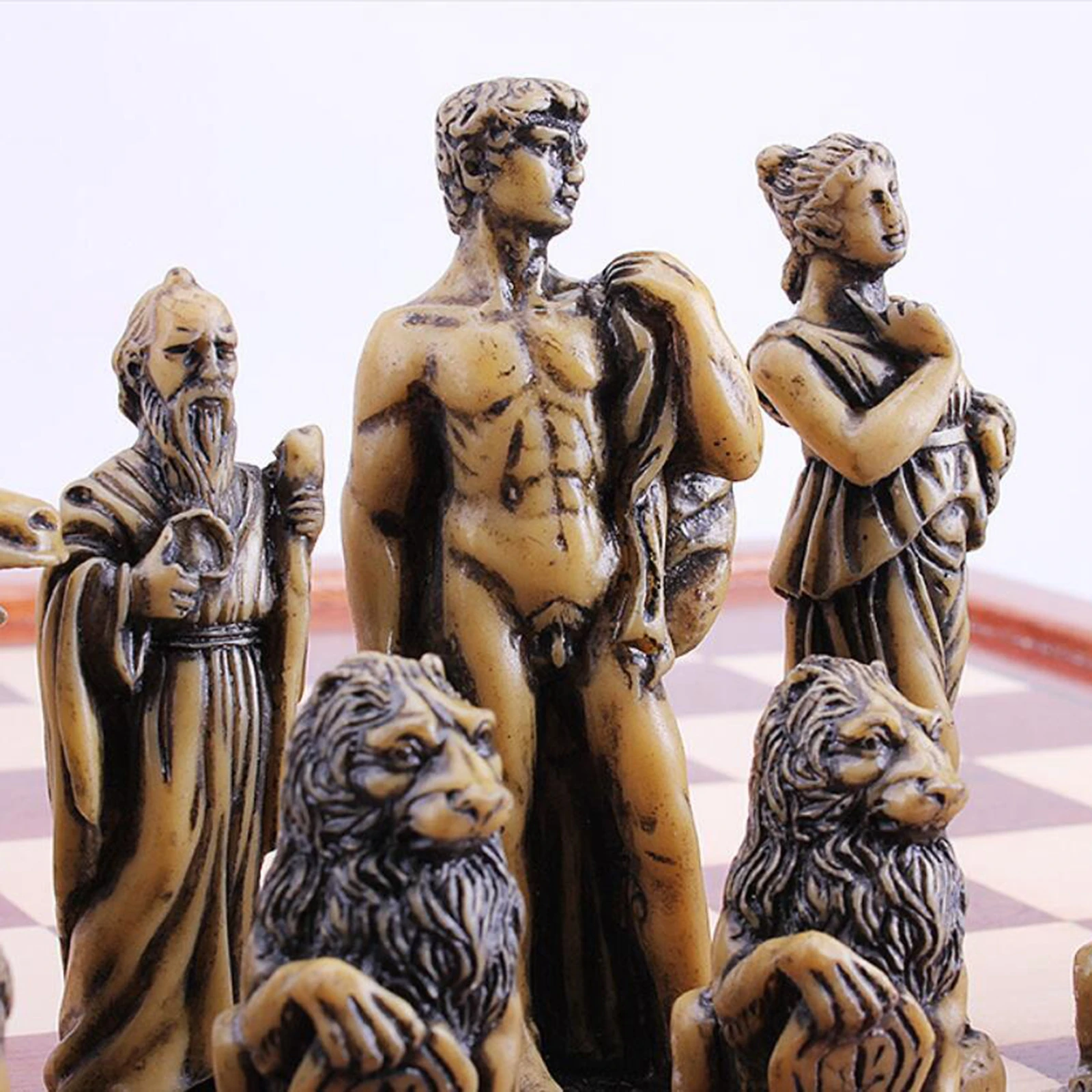 

Portable Resin Chess Set 32x Roman Chess Pieces Games Travel for for Beginner