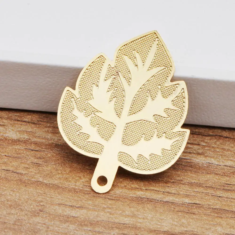 

20pcs 22*29mm Leaf Earring Pendant Charms Vintage Metal Leaf Jewelry Findings for DIY Earring pendant charm bookmark marking