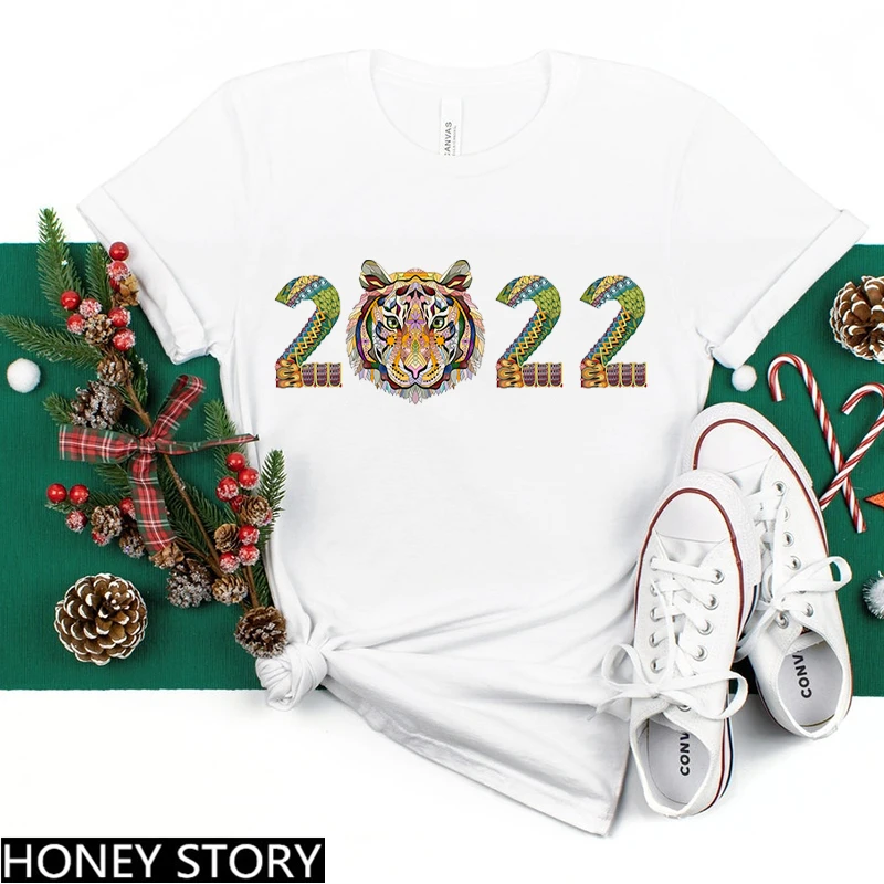 

WVIOCE Cute Year Of The Tiger 2022 T Shirt Kawaii Tiger T-Shirt Happy New Year Female Clothes Women Tshirt Short Sleeve T-Shrits