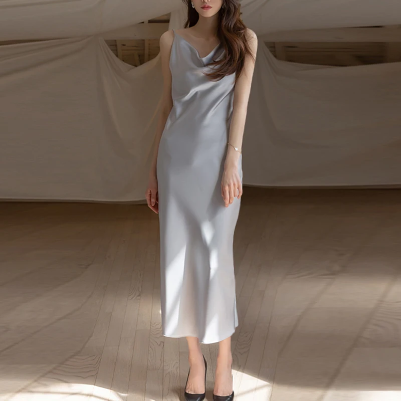 

Женское атласное сексуальное платье с лямкой на шее, однотонная прямая Пижама, вечернее платье, элегантное женское летнее платье на бретеля...