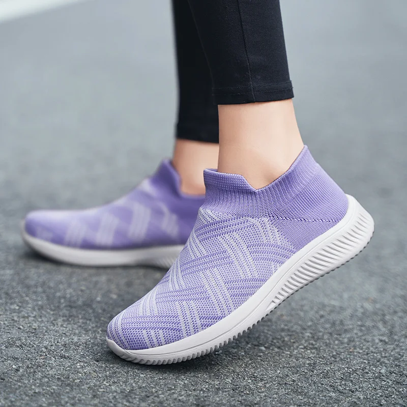

Women Fly Woven Lightweight Sports Running Casual Shoes Fashionable Femal Breathable Outdoor Sock Shoes Color Matching Sneaker