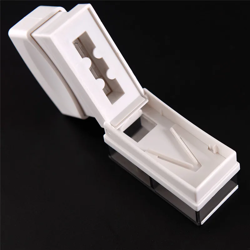 

Pill Cutter Box Portable Convenient Drug Box Tablet Cutter Splitter Medicine Pill Holder Pill Cutter box pillendoosje WS1204