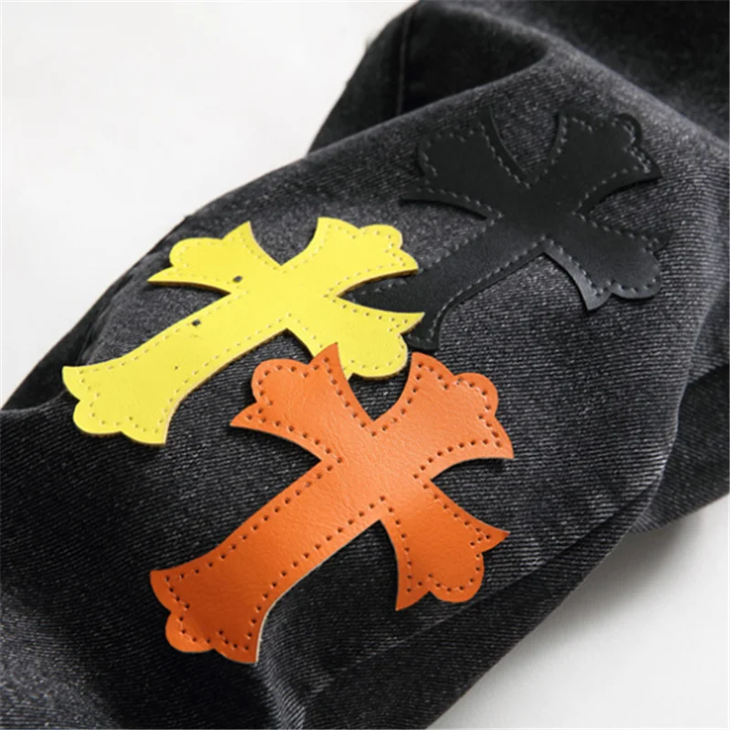 

2021Original Design New European and American Embroidered Cross Medal Small Straight Micro-stretch Jeans Trendy Men's Pant