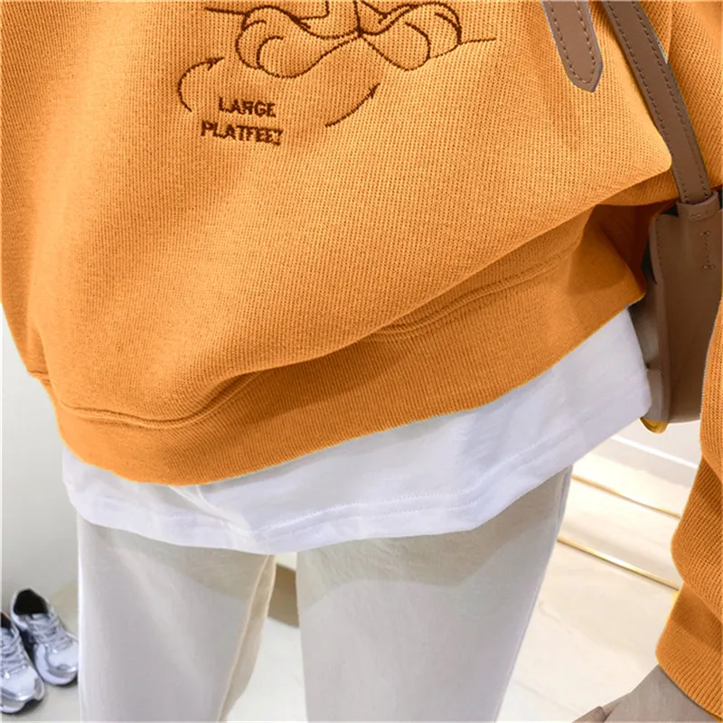 

Women's Cartoon Velvet Crewneck Sweatshirts Tops 2020 Winter Warm Long Sleeve Loose Pullovers Casual Clothes