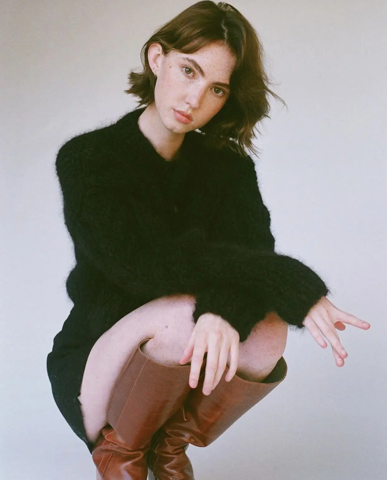 

hand-made and Early spring ins new knitted jacket high waisted short style pure sweater for women