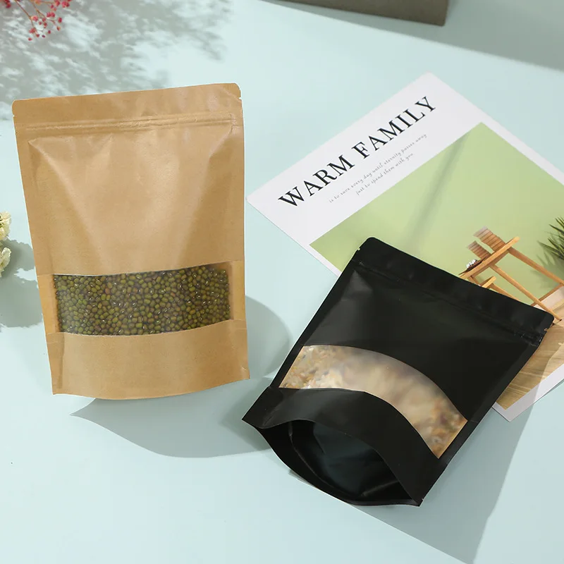 Матовый пакет с окошком из черной крафтовой бумаги на молнии замком пакеты для