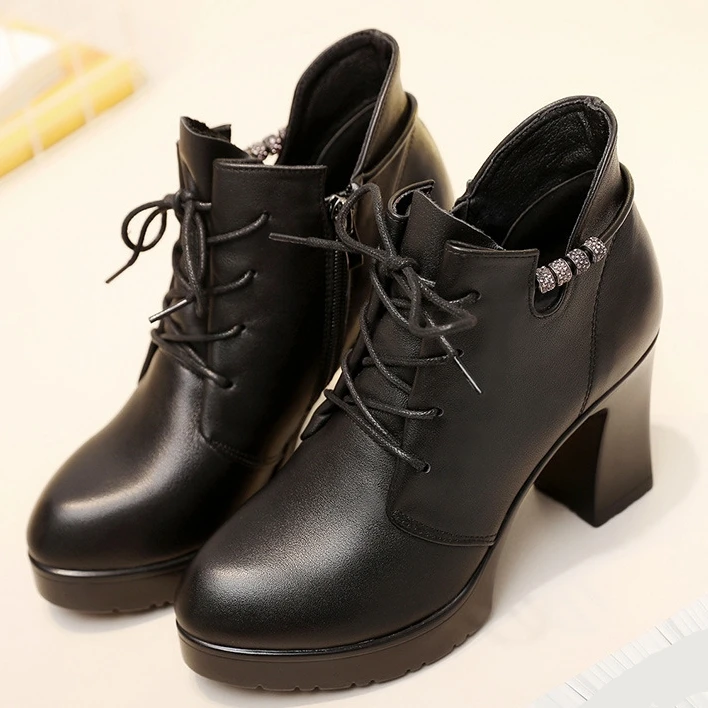 

2021 Woman Ankle Boots Square High Heels British Style Black Boots Round Toe Female Lace Up Platform Martin Boots Shoes R0013