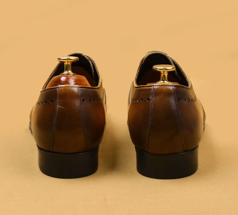 Модная мужская деловая обувь из коровьей кожи на шнуровке с острым носком для