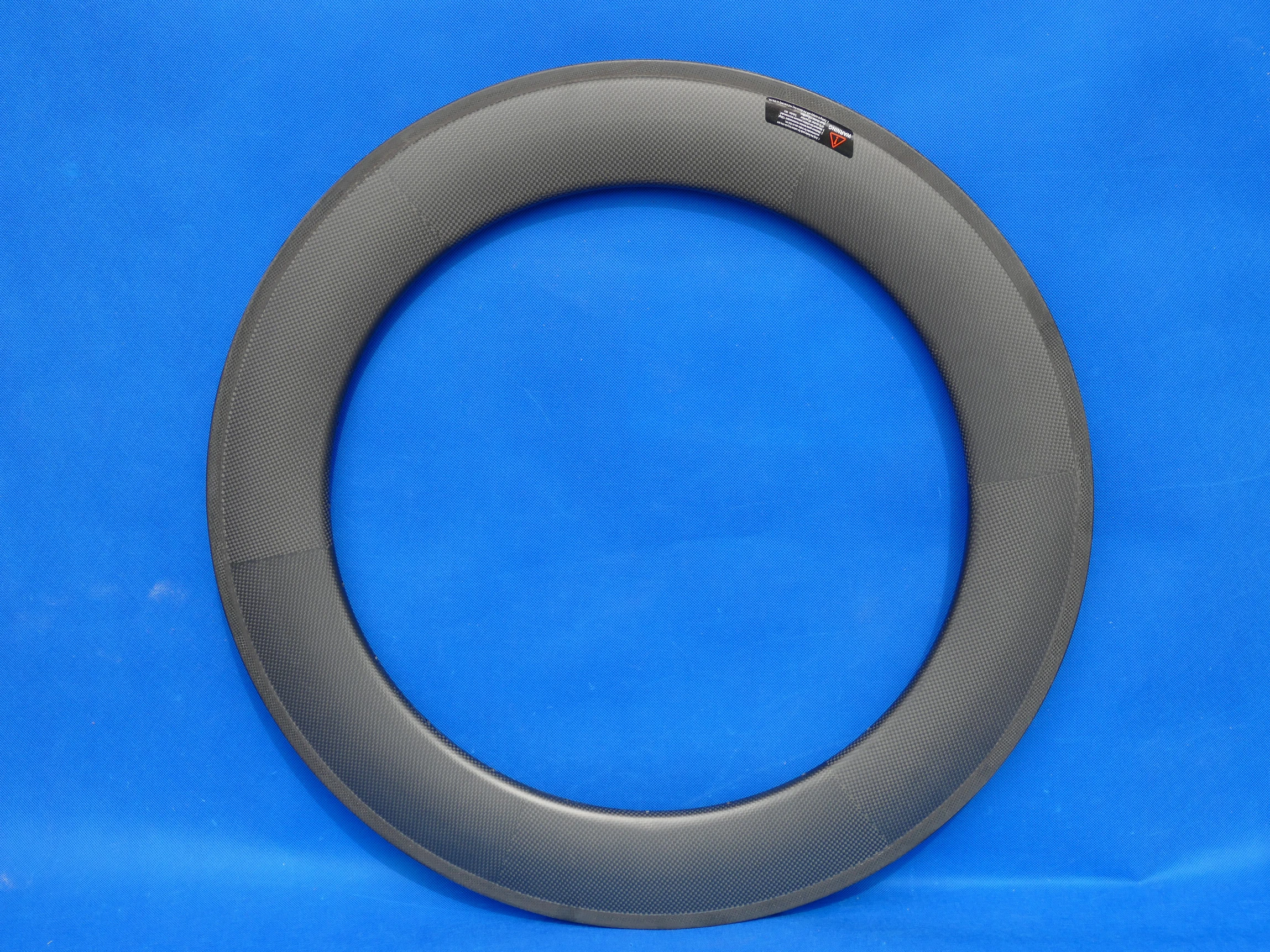 В комплект входит 1 пара ободов полностью карбоновые колеса для дорожного