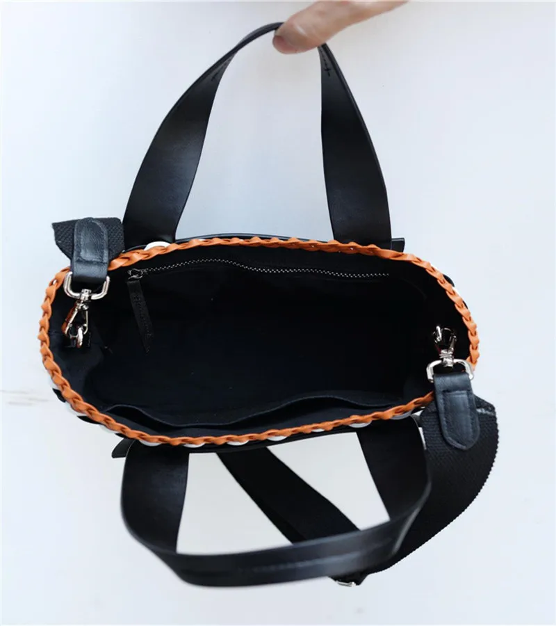 

2020 New French Style Leather Large Capacity Women's Bag Sheepskin Knit Bag