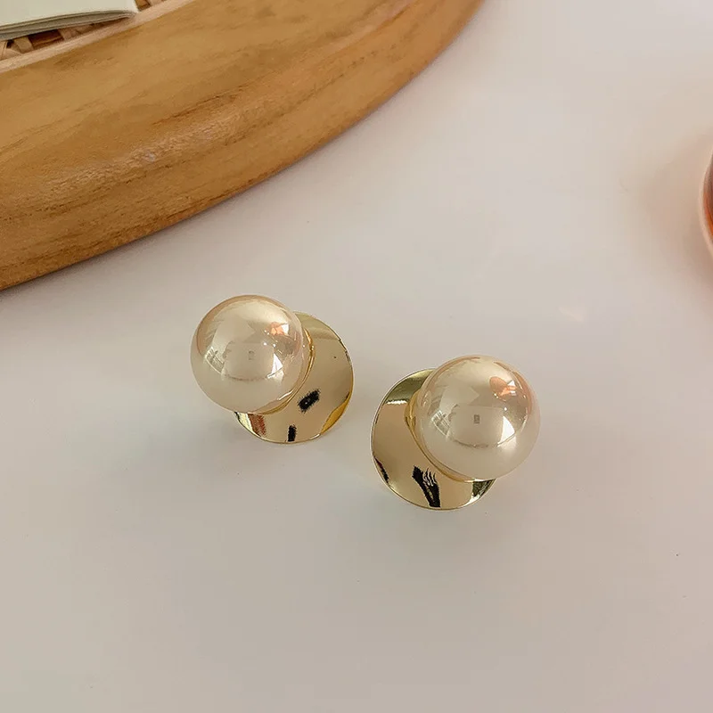 

Minar Temperament Gold Color Alloy Round Earring for Women Oversize Simulated Pearl Geometric Stud Earrings Office Lady Jewelry