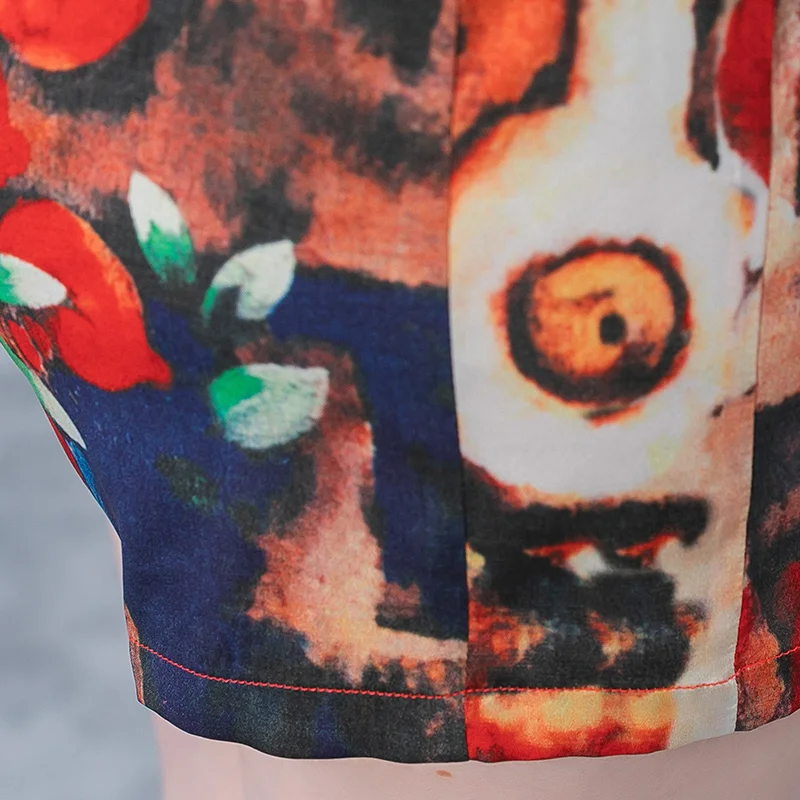 

VOA Silk Elastic Satin Fashion Printing Natural Waist A Button Side Pocket Micro Elastic Skin-friendly Shorts Female KT037