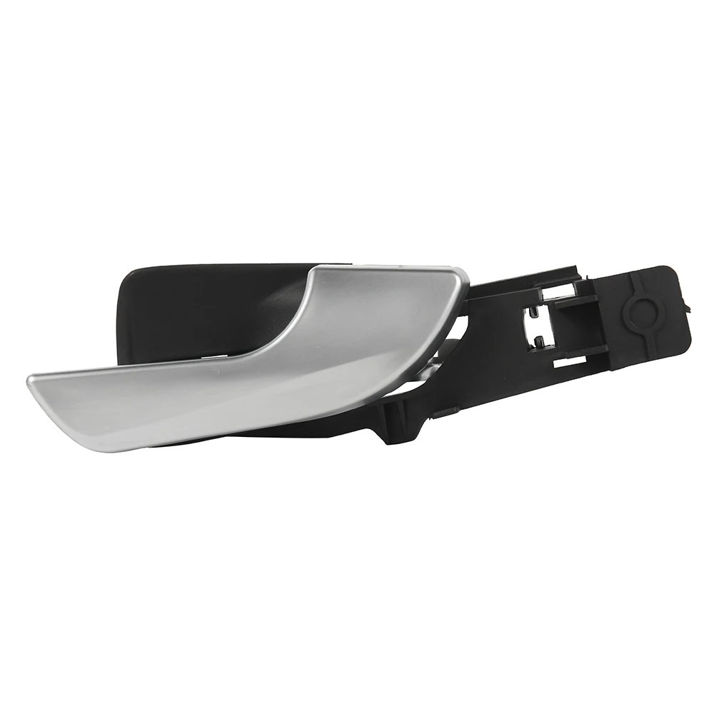 Правая внутренняя дверная ручка O/S со стороны водителя для Alfa Romeo Giulietta OE 156092165 |