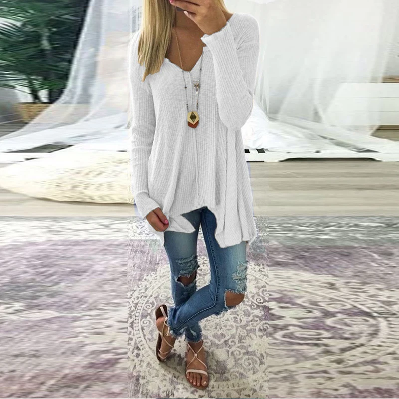 Женский свитер с длинным рукавом однотонный треугольным вырезом тонкий