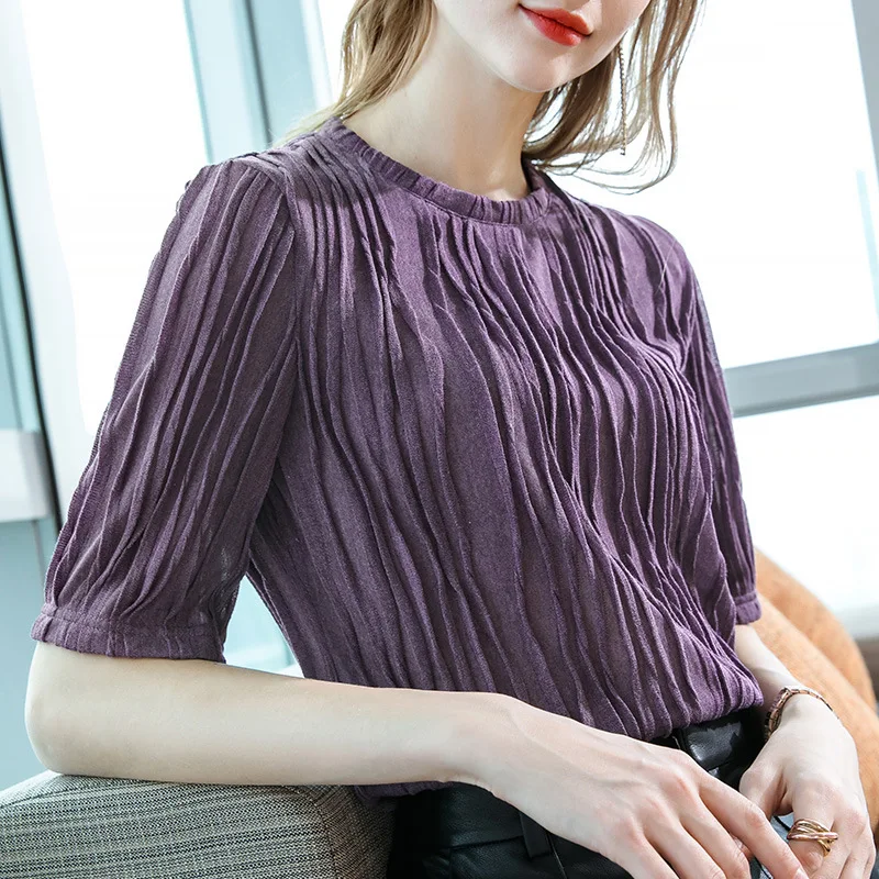 

5-sleeve T-shirt women's 2021 early spring new women's round neck temperament stripe pleated design middle sleeve top