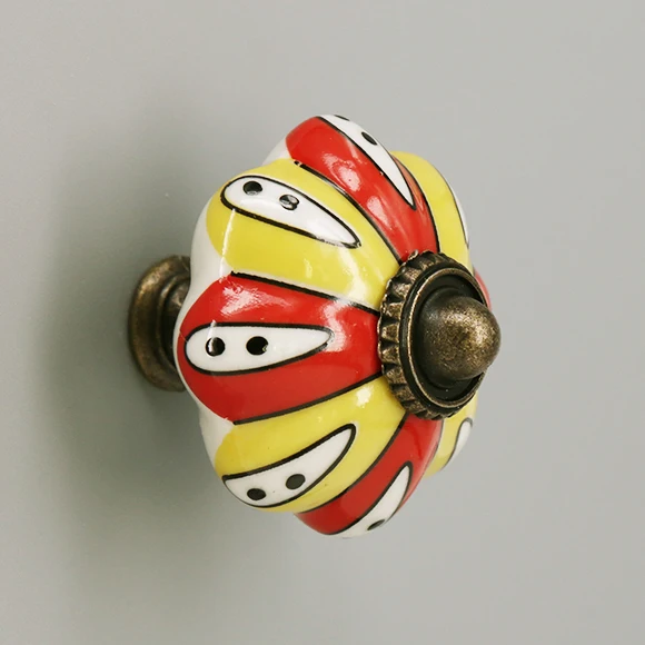 

Многоцветные керамические ручки для шкафов