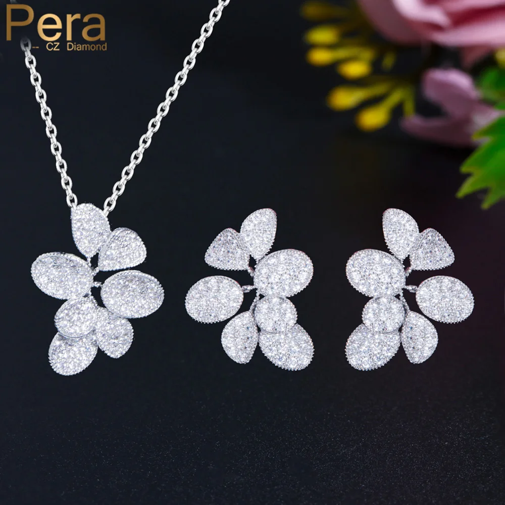 

Pera Fashion Sparkling Cubic Zirconia Flower Leaf Design Pendant Necklace and Earrings Set for Women Birthday Party Jewelry J441
