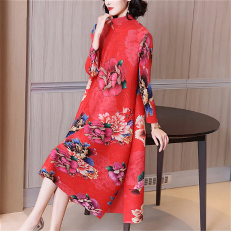 

Miyake folds 2021 new women's loose dress, too big size, fat mm covering belly and thin mother's age-reducing dress spring dress