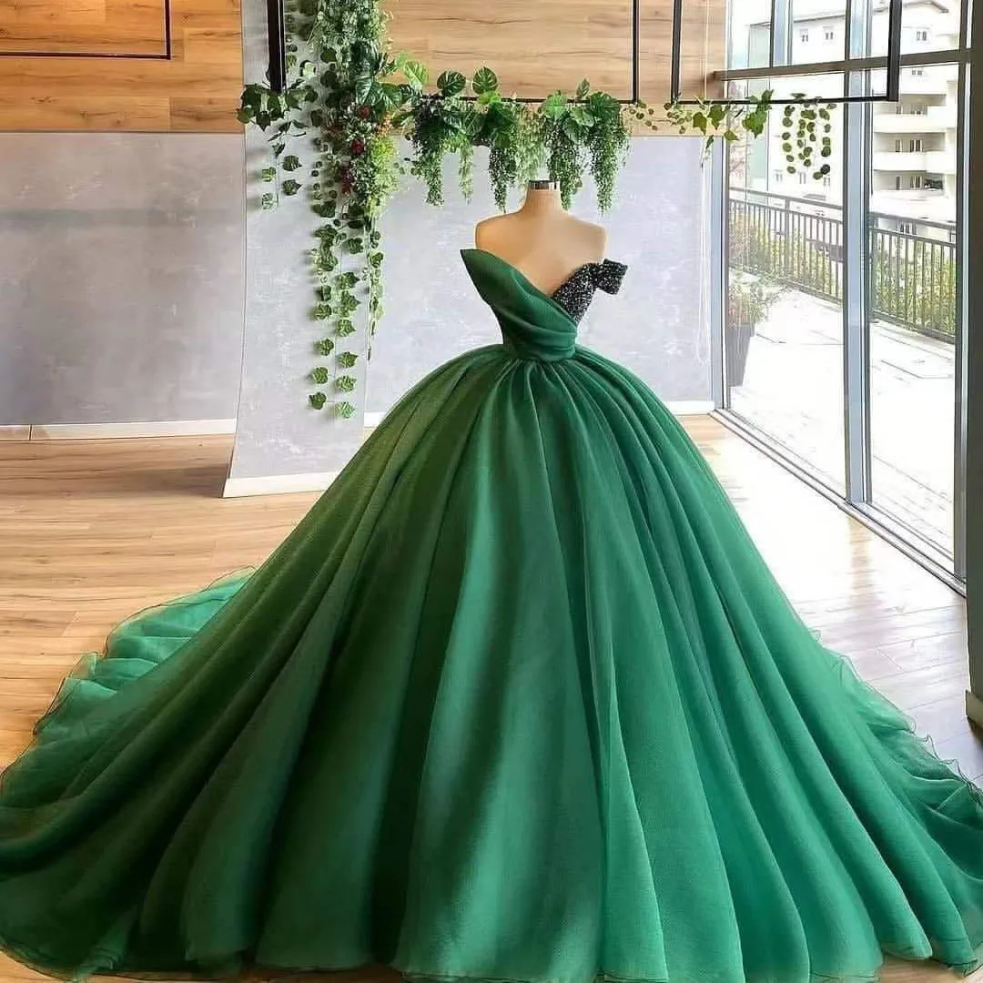 

Green Elegant New Quinceanera Dresses Ball Gown Beading Sequined Tull Short Sleeve Formal Gowns Vestidos De Fiesta
