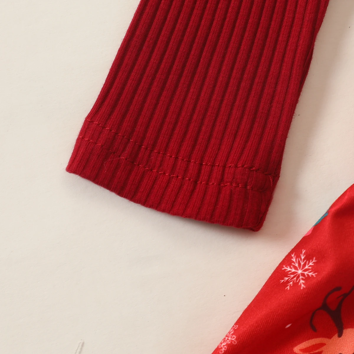 

2020 Fall Christmas Toddler Baby Girls Clothing Set Children Round Neck Long Sleeve Knitted Top+Santa Print Suspender Skirt 0-4T