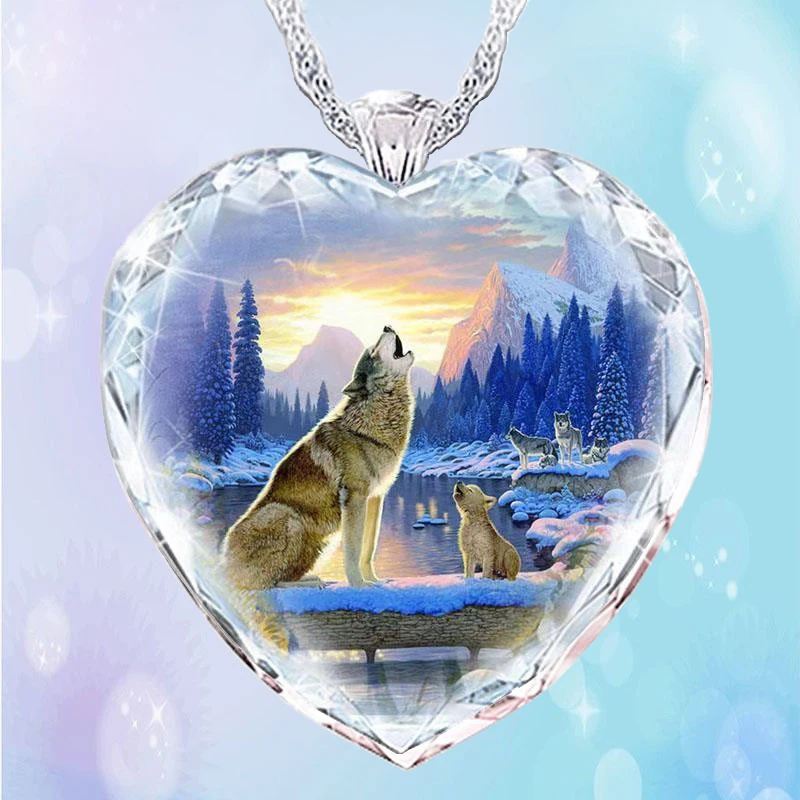 

2021 New Heart-shaped Crystal Glass Snow Wolf Family Pendant Women's Necklace New Fashion Metal Animal Accessories Party Jewelry