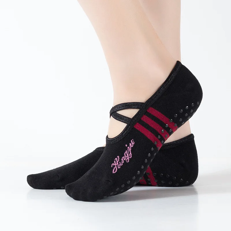 

Lady Non-slip Yoga Socks Pilates Massage Socks Low To Help Invisible Socks Round Toe Backless Dance Slippers With Grips 1 Pair