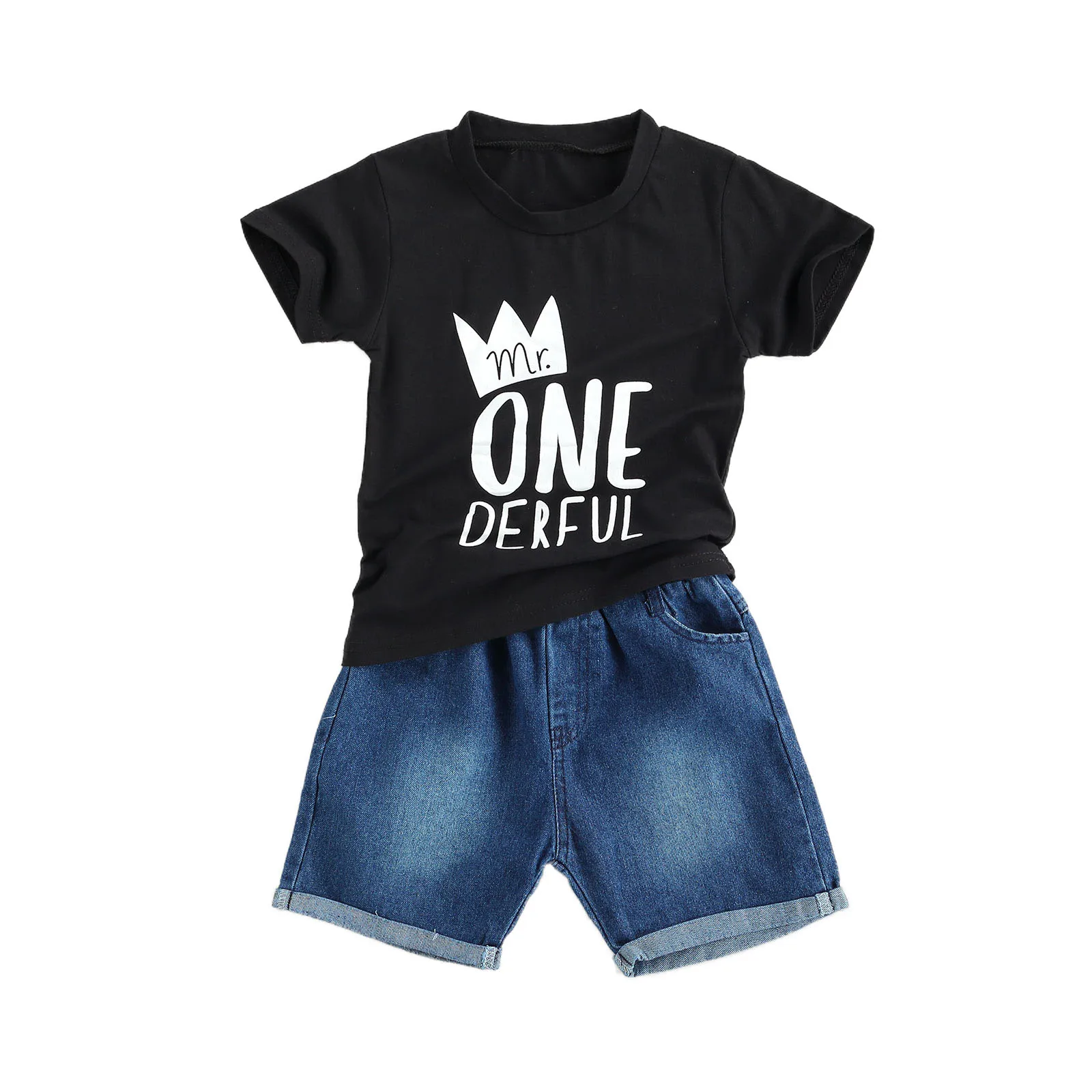 

Малышей творческий с изображением короны и буквами, с круглым воротом и принтом короткий рукав Топ + джинсовые шорты набор