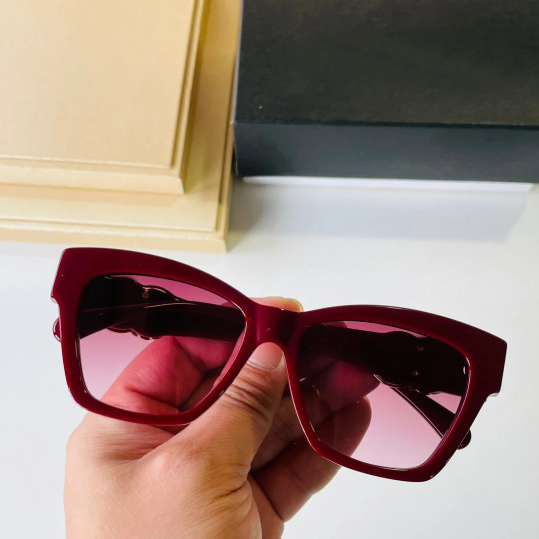 

Женские солнцезащитные очки 2021women A71438 в стиле знаменитостей красная квадратная оправа мужские очки модные градиентные линзы в стиле ретро