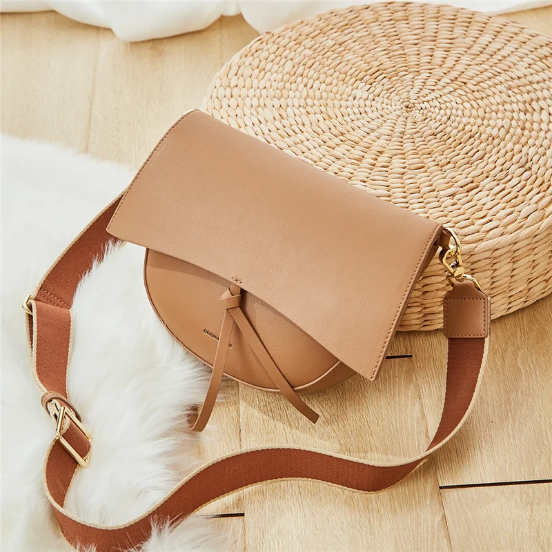 

2021leather wide shoulder strap women bag semicircle retro saddle bag leather Versatile Single Shoulder Bag pearl crossbody bag