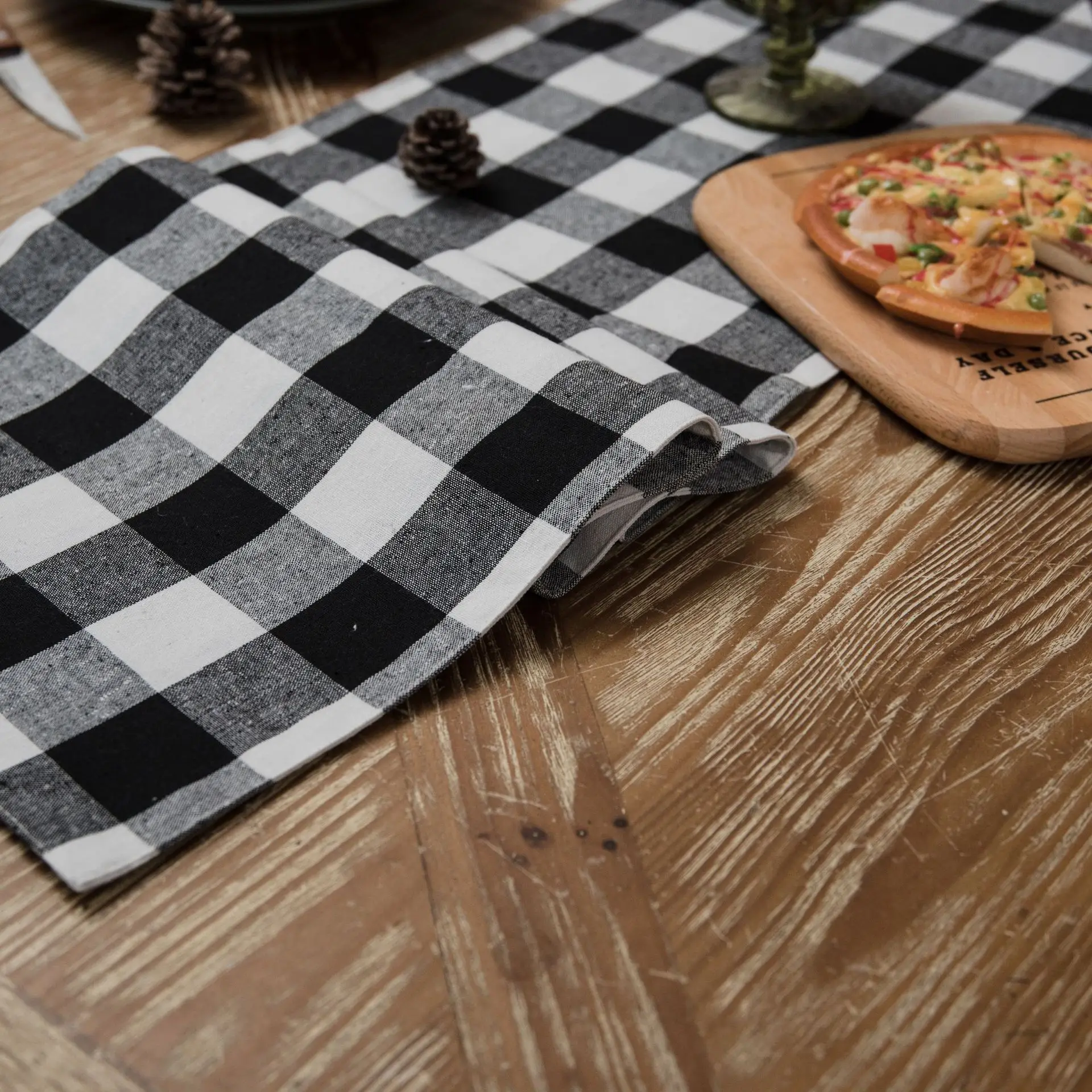 YMQY European Christmas Black and white checkered table flag ins Party TV cabinet tea cloth holiday gift | Дом и сад