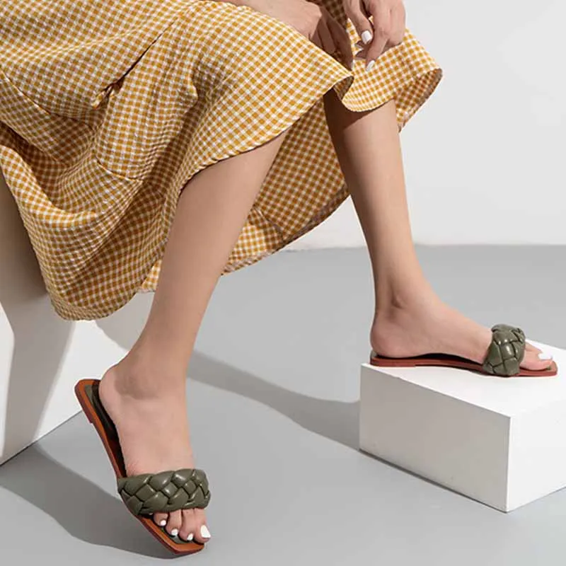 

2021 Square Toe Leather Flat Sandals Female Outdoor Casual Slippers Flip Flops Woven Slippers Women Slip On Slides Fashion Brand