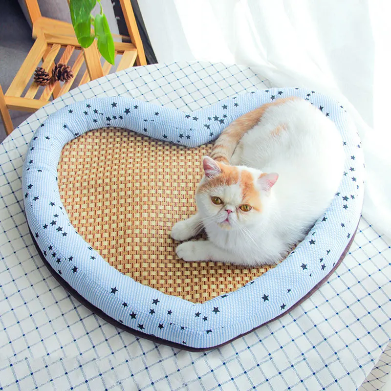 

Cool Feeling Dog Cat Summer Bed House Dog Breathable Mat Cats Nest For Dogs Bed Heart Shape Ice Silk Cushion Pet Product Supplie