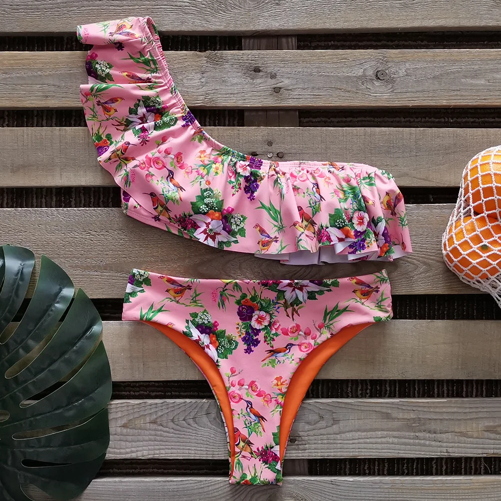 

2021 new split bikini one shoulder strap high waisted swimsuit with leaf edge women's printed swimsuit