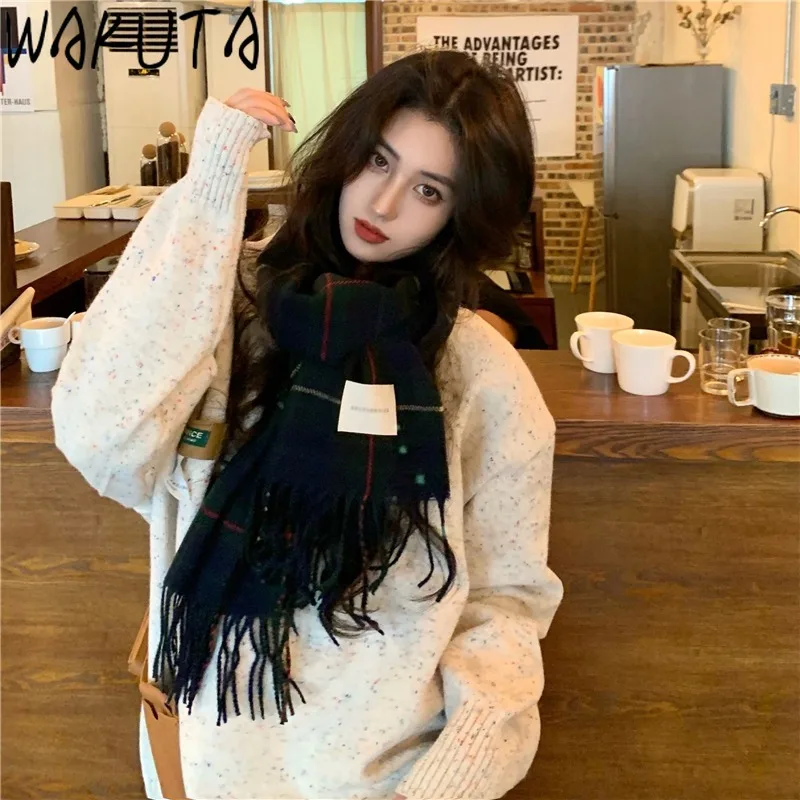 Женский шарф с кисточками и аппликацией WAKUTA осенне-зимний теплый контрастных
