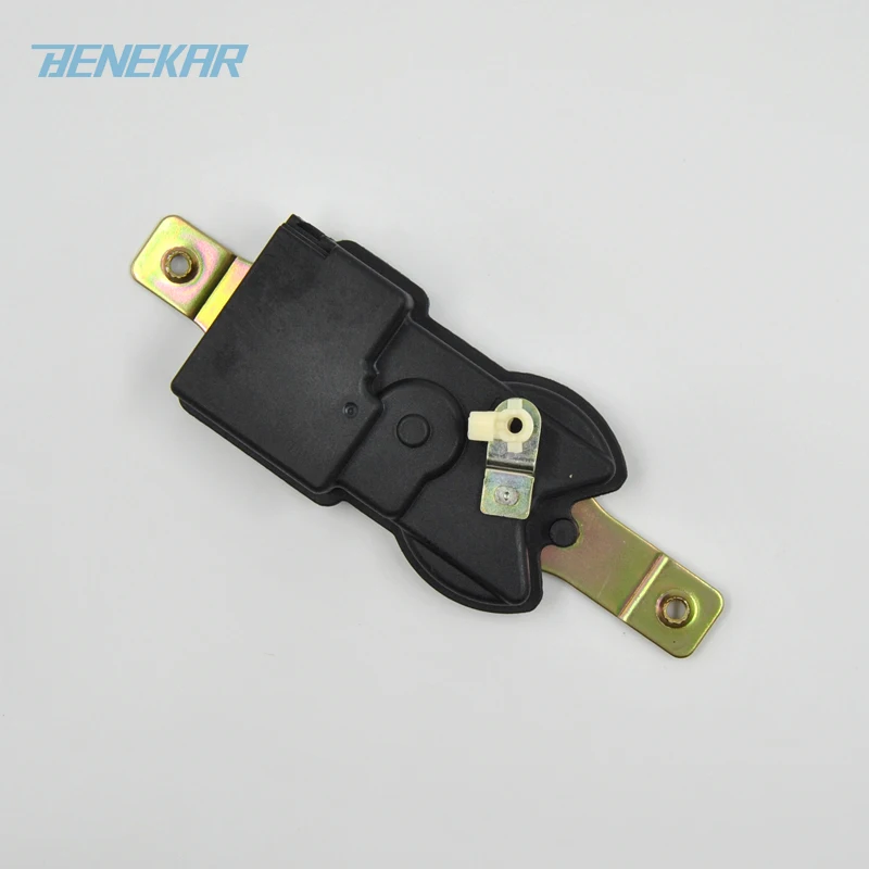 Benekar передняя левая и правая фотосессия для Mitsubishi Pajero Montero Shogun II 90 04|left front|lock rightlocks