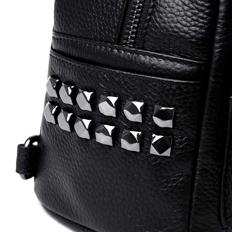 Модный женский рюкзак с заклепками сумка на плечо маленький ранец из натуральной