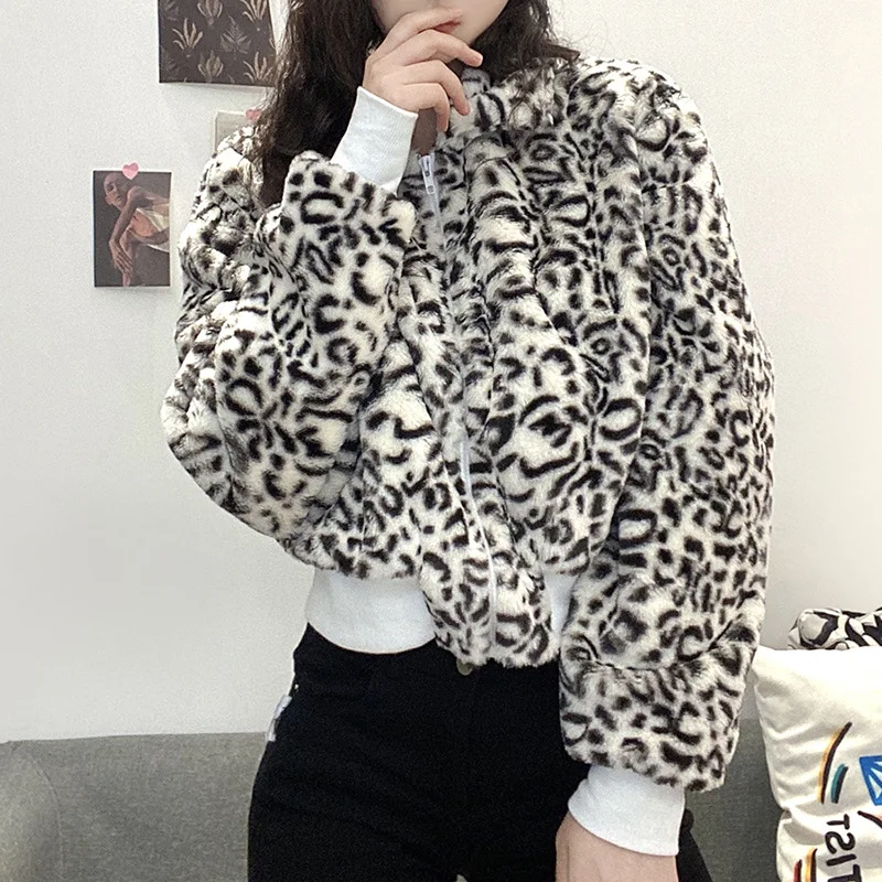 

2020 Autumn And Winter New Coats And Bags Loose Fashion Leopard Print Lapel Long Sleeve Zipper Plush Women's Clothing