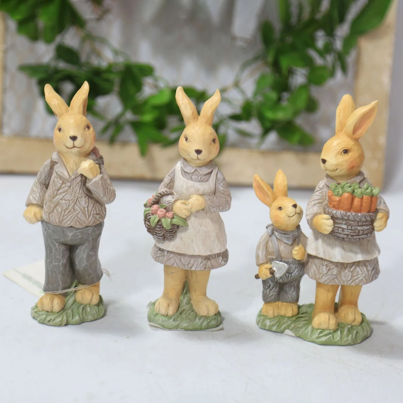 Resin Easter Bunny Ornaments Cute Rabbit Animal Statue With Egg Tulip Carrot Basket Happy Easter Spring Home Table Decoration