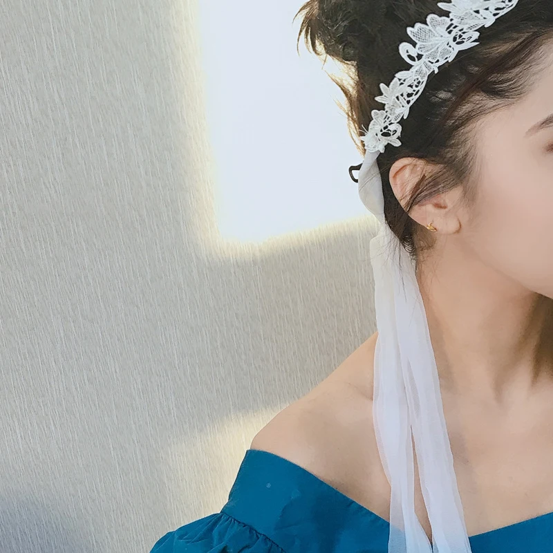 

New lace hollow-out clavicular chain white flower temperament long pearl fastening collar band clavicular chain neck belt