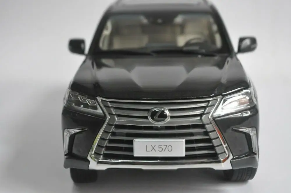 Модель литая в масштабе 1:18 для Lexus LX570 2019 черный Внедорожник игрушечный