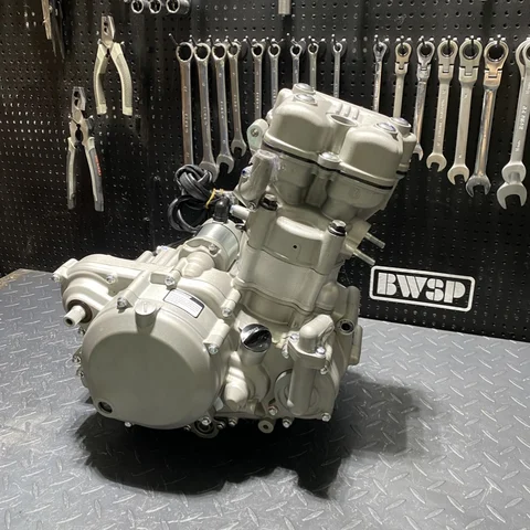 Двигатель NC300cc ZS177 в комплекте с двойной головкой распределительного вала и цилиндром 84 мм Двигатель Twincam Zohgshen 177 NC250 4 клапана