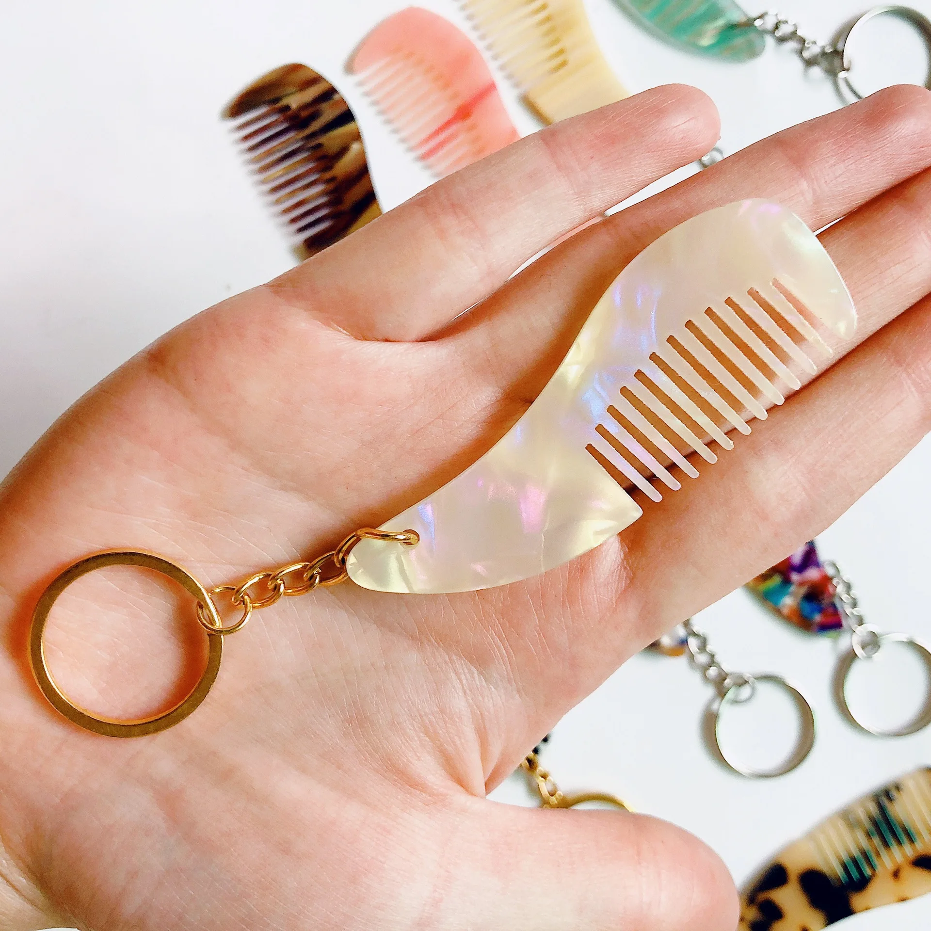 

1PC Acetate Hair Comb Anti-static Massage Hair Brush Comb Tangle Detangle Shower Hairbrush Comb Salon Hair Styling Tools