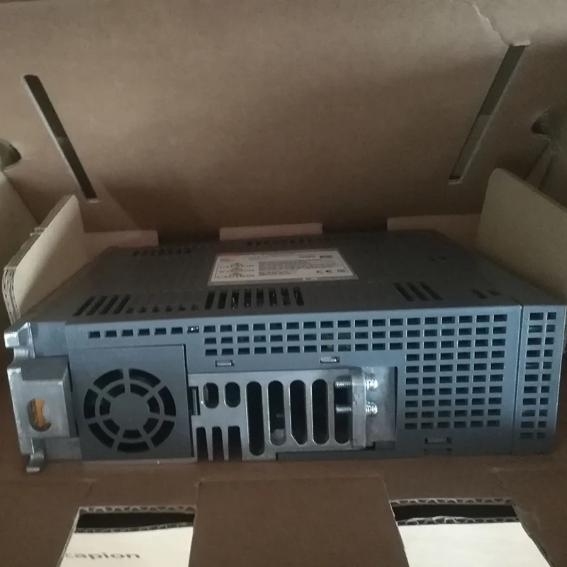 

New original Ac Servo Drive L7SA035A L7-SA035A