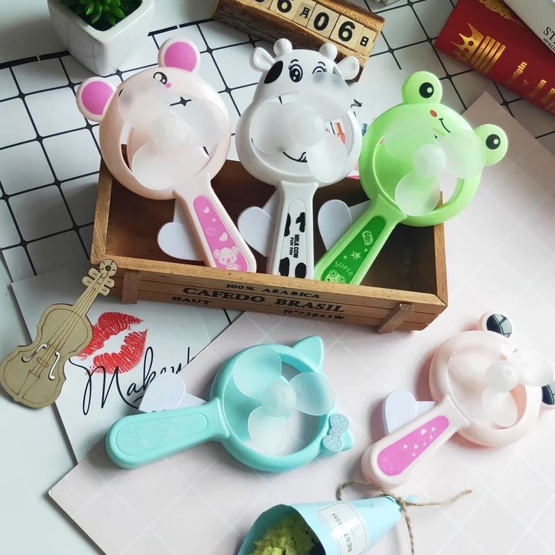 1 шт мини Портативный с рисунком медвежат ручной Давление вентилятор страницами