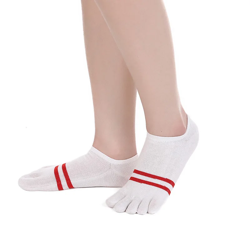 5 Pairs Woman Invisible Five Finger Socks Short Solid Cotton Ankle Socks Spring Summer Breathable No Show Boat Socks with Toes